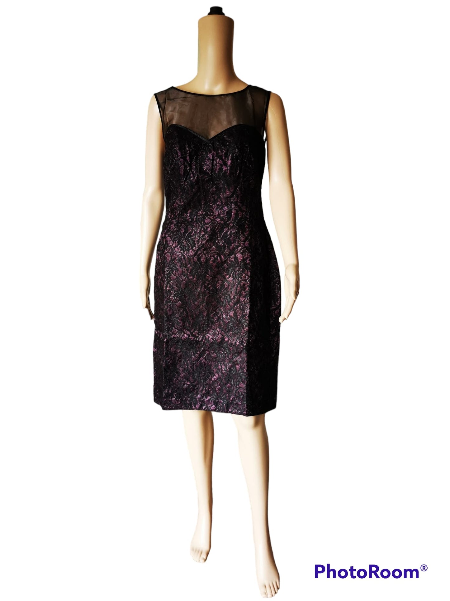 Elevate Your Style with Our Elegant Ladies Party Dress (Size 10): Perfect for Special Occasions