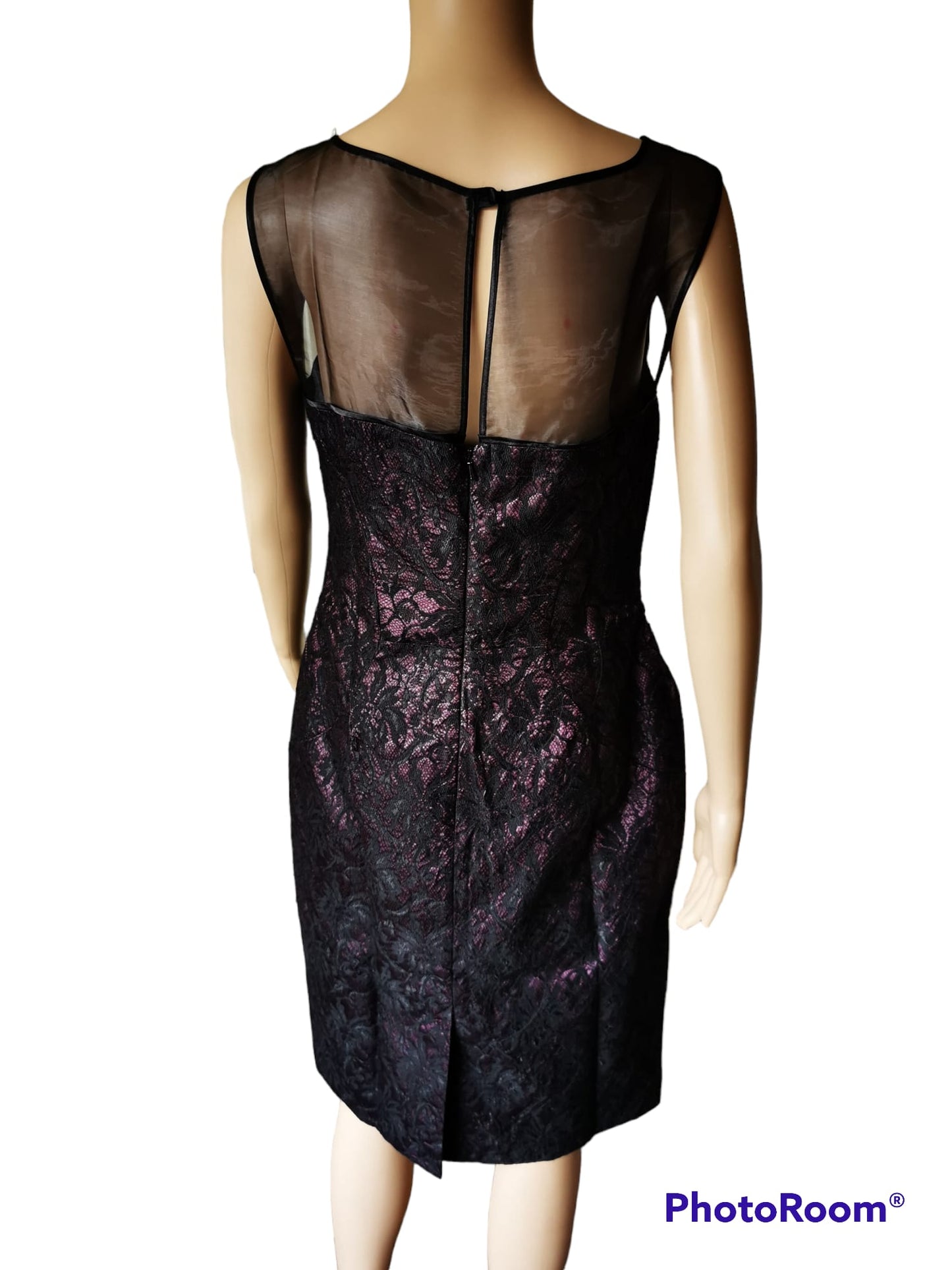 Elevate Your Style with Our Elegant Ladies Party Dress (Size 10): Perfect for Special Occasions