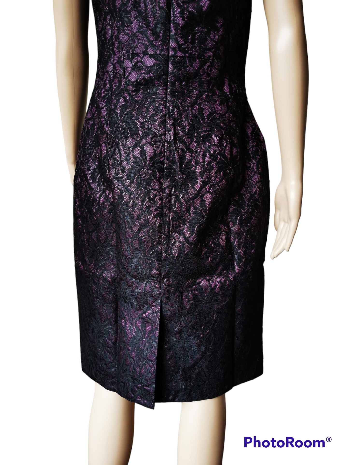 Elevate Your Style with Our Elegant Ladies Party Dress (Size 10): Perfect for Special Occasions